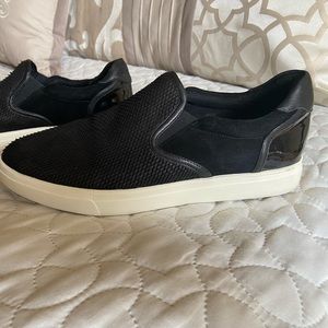 Vaneli sneaker, Size 8.5